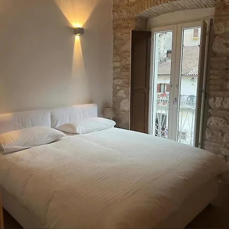 Of Rocks * Rocca Pia